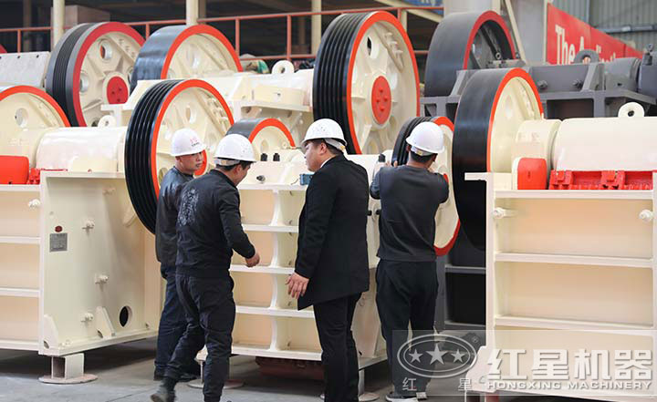 用戶來廠考察，多種設(shè)備型號讓用戶眼見為實