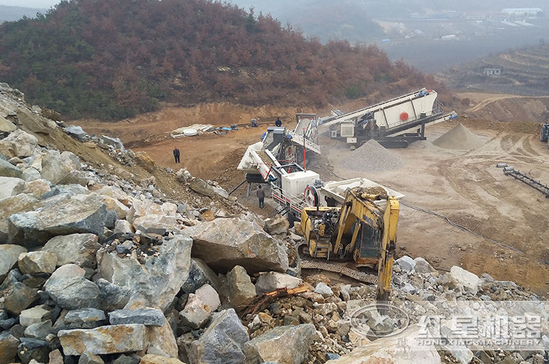 湖南移動(dòng)小型碎石機(jī)生產(chǎn)作業(yè)現(xiàn)場(chǎng)，可就近安排參觀